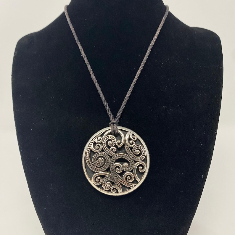 BRIGHTON LOVE Round Medallion Pendant Rope Silver Choker Necklace 14 1/2 inch image 1