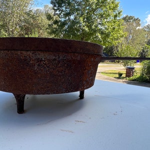 13&quot; cast iron Spider skillet w/lid.