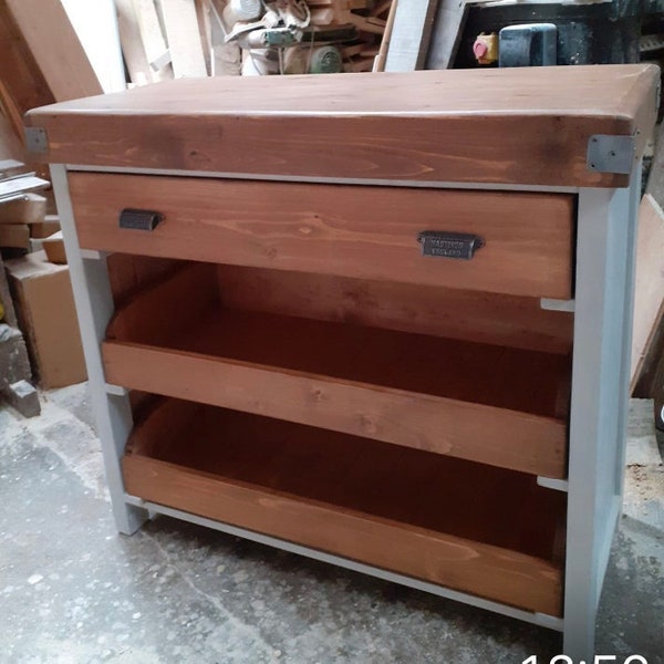 Butchers block type unit/ kitchen island