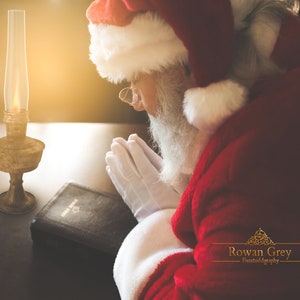 Santa Claus Praying Printed Portrait