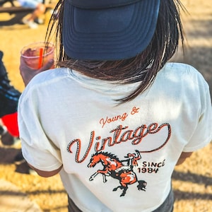 Western Cowgirl Women&#39;s Boxy Tee - Vintage Country Western Tee Shirt, Cowboy Tshirt - Oversized Cropped Retro Country Shirt, Festival Tee