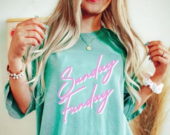 Sunday Funday - Retro - Unisex Garment-Dyed T-shirt