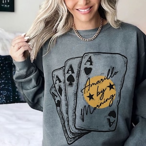 Amarilllo By Morning Sweater - Aces - Cartes - Sunrise - Western - Paroles de chansons - Sweat-shirt unisexe teint en pièce avec couleurs confortables