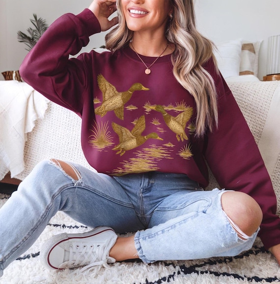 Retro Mallard Duck Sweatshirt | 90s Vintage Wildlife Cabincore Pullover