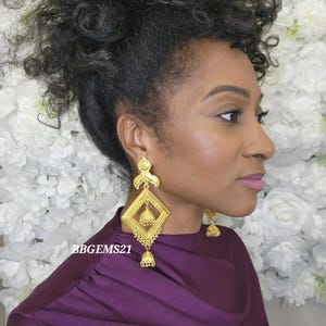 Authentische Gold Layered indische Baumeln Ohrringe / indische Ohrringe / Gold Ohrringe / Statement Ohrringe