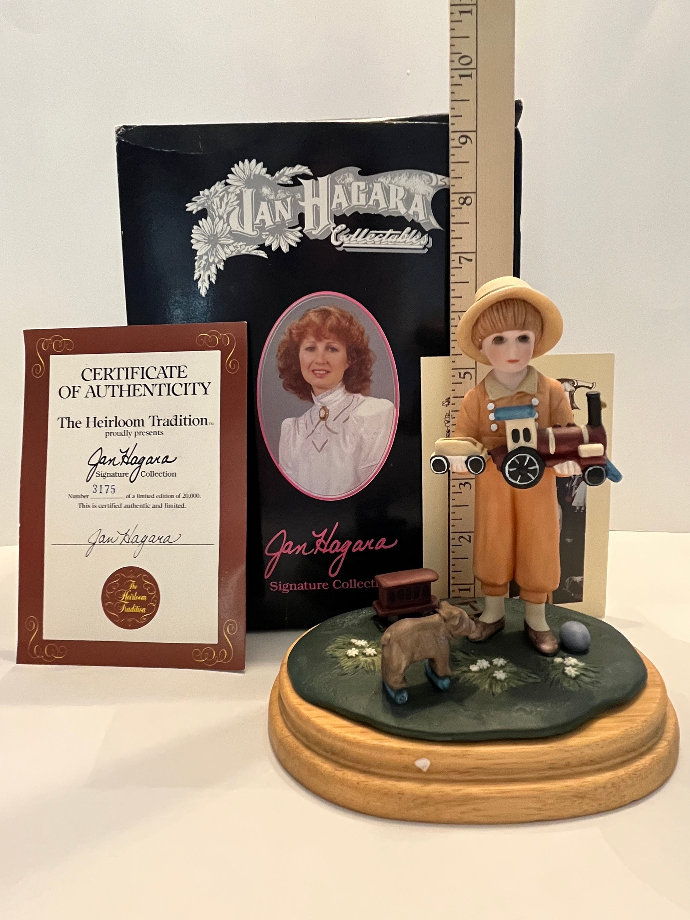 アメリカ80年代JAN・Hagaraの精巧に作られた美しい少年少女 Vintage Jan Hagara Figurines - Etsy