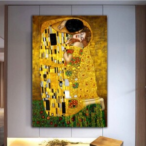 Gustav Klimt, The Kiss, Museum Exhibition, The Kiss decor, Gustav Klimt art, ready to hang, canvas wall art, living room decor, home decor