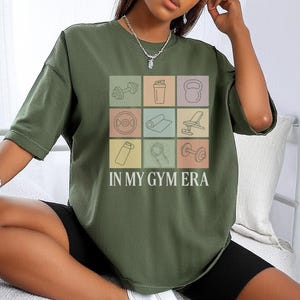 Camiseta de gimnasio con bomba, mamá musculosa, regalo de levantamiento de pesas, camiseta de gimnasio, camiseta de entrenamiento, regalos de gimnasio, camiseta de crossfit, levantamiento de potencia, camiseta extragrande