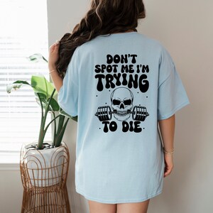 Camisa con cubierta de bomba, mamá musculosa, regalo de levantamiento de pesas, camiseta de gimnasio, camisa de entrenamiento, regalos de gimnasio, camisa Crossfit, levantamiento de pesas, sudadera con capucha de gimnasio