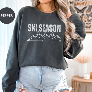 Après Ski Sweater,  Apres Ski Sweatshirt, Gifts for Skier, Winter Sport Sweater, Gifts for Ski Bums, Ski Mom Gift, Extreme Sport Sweater