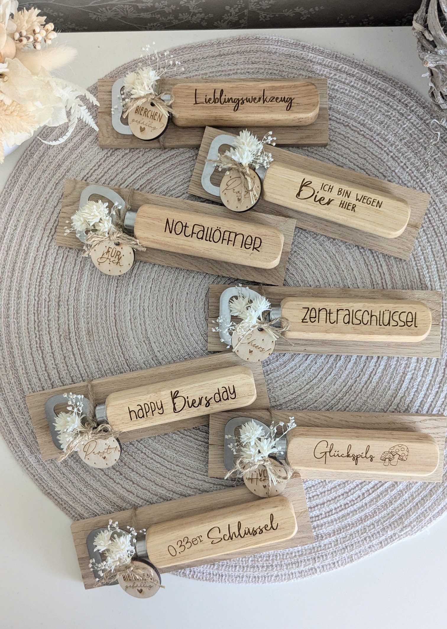 Flaschenöffner 'Beer Is Coming' – Game Of Thrones Inspiriert, Aus Holz Graviert | Lustiges Fan-Geschenk