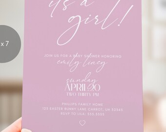 Puede incluir: Una invitación de baby shower rosa con texto blanco. Dice "¡Es una niña!" e incluye el nombre "Emily Tincey", la fecha "Domingo, 20 de abril", la hora "Dos y treinta PM", la ubicación "Phillips Family Home, 123 Easter Bunny Lane Carrot, UH 32345", y la información de RSVP "RSVP a Lila: 555.5555".