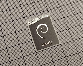 コンピューターケース用 Debian Linux 内側ステッカー（黒と銀）5枚 18 x 25 mm