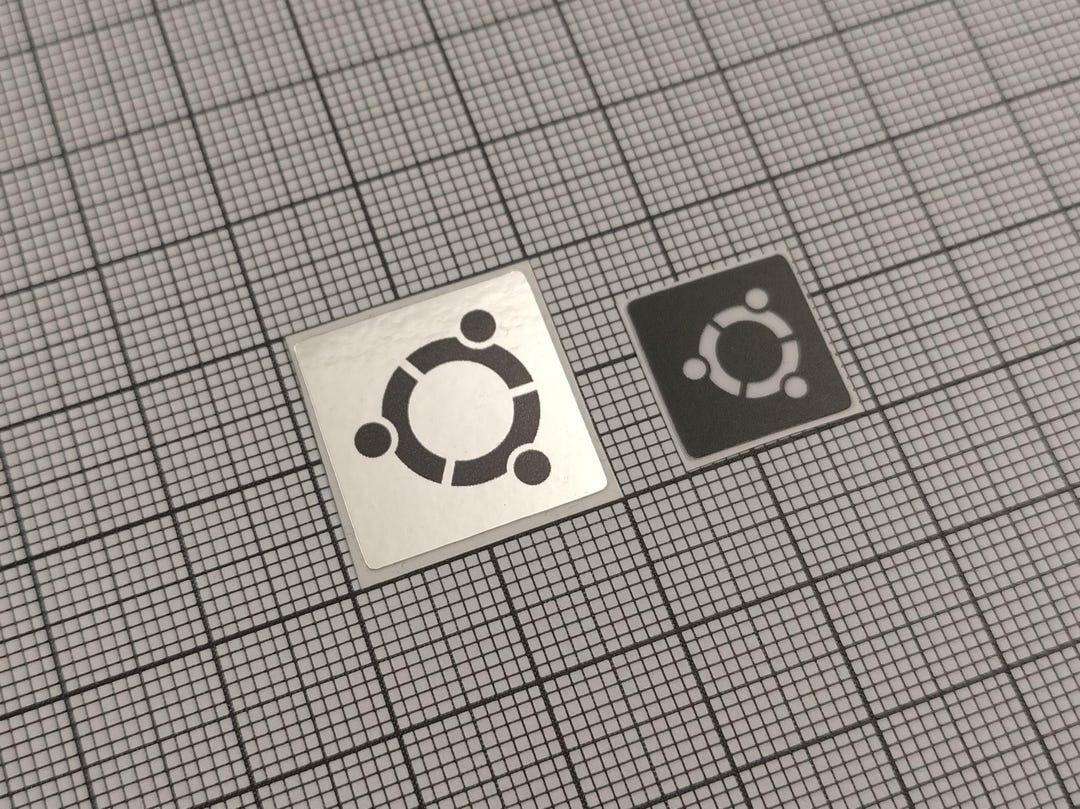 6 X Silver Ubuntu Linux Old Logo Stickers for the Computer Case & Super ...
