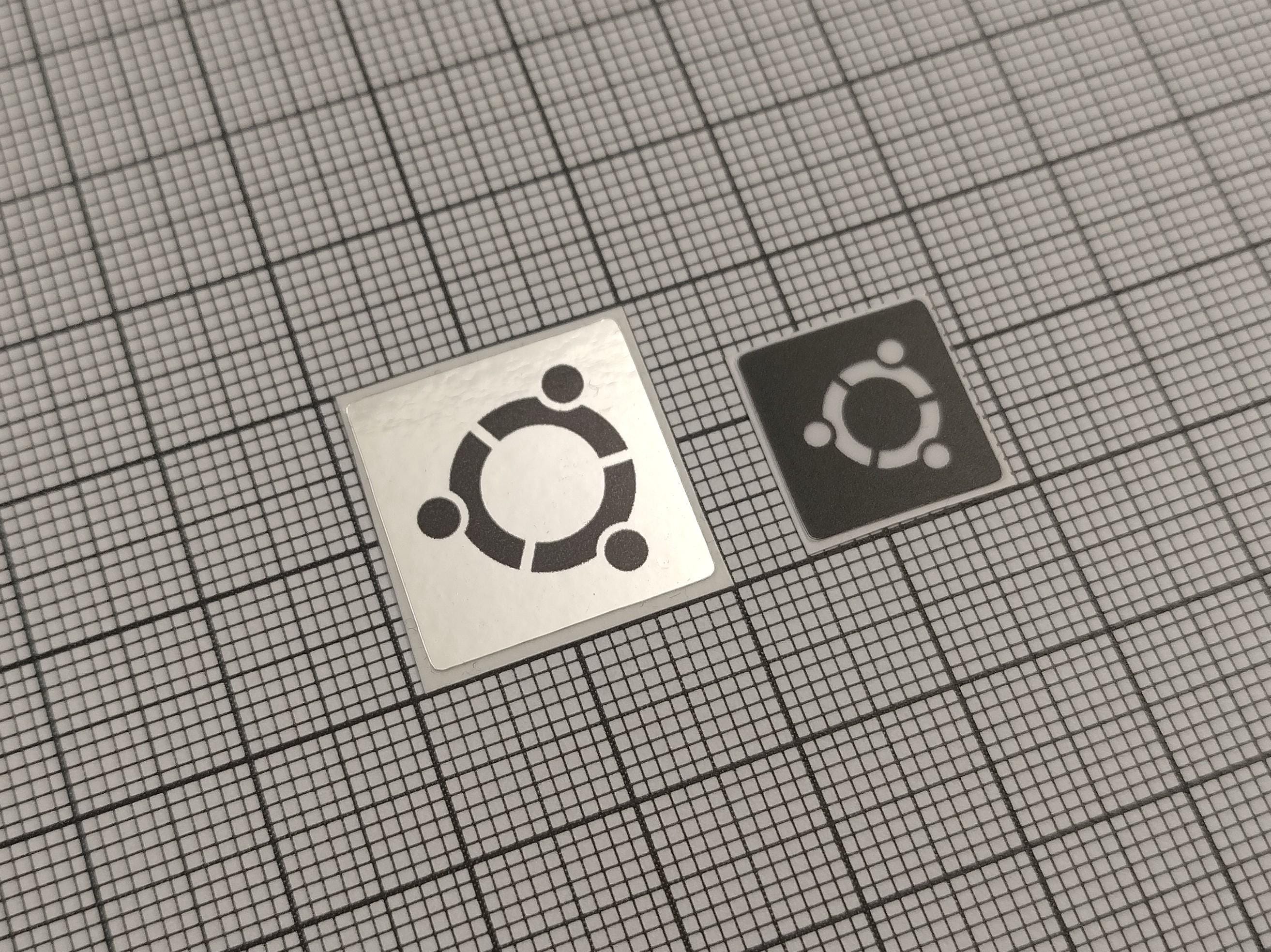 Ubuntu Sticker Keyboard 6 X Silver Ubuntu Linux Old Logo Stickers for the Computer Case & Super ...