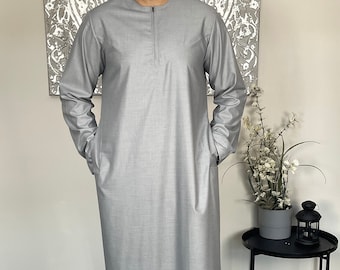 Men’s Silver Grey Omani Thobe Jubbah