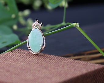 Jadeite A  green  pendant