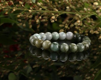 Jadeite green to white Bracelets