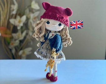English Pattern Naira Doll