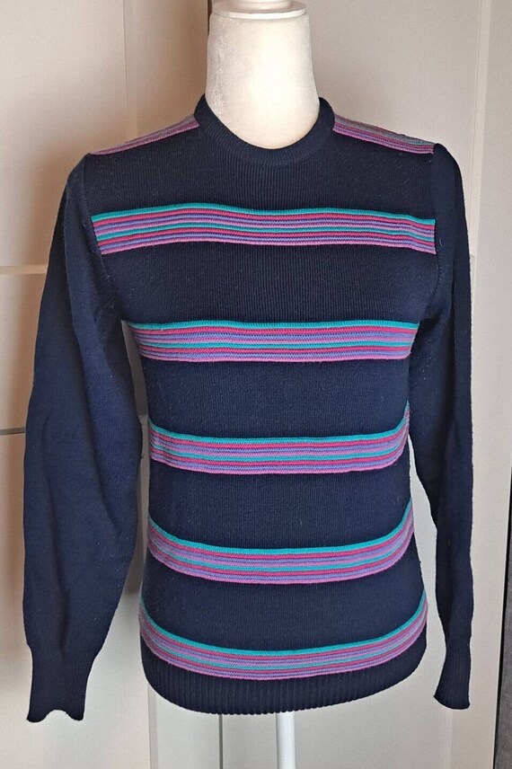 169. Vintage Meister Womens Navy Pullover Bright S