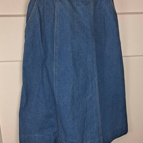 65. VTG 80s denim skirt Modest