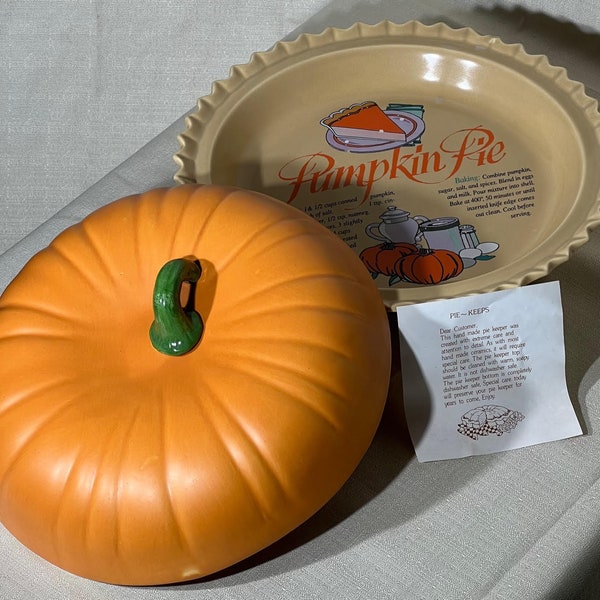 C.KAO International Trading Co: Covered Pumpkin Pie Dish with Recipe Design and Original Keeping Instructions