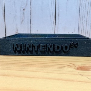 ゲームカートリッジホルダー ニンテンドー64トレイ 10個のゲームを収納可能 N64ディスプレイスタンド N64用 ゲーマーへのギフト 彼へのレトロゲームギフト