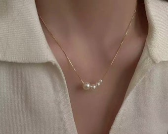 Delicate Four Pearl Necklace with Gold Chain, Modern Floating Pearl Necklace, White Pearl, Wedding Jewelry, Bridesmaid Gift, Gift for Her