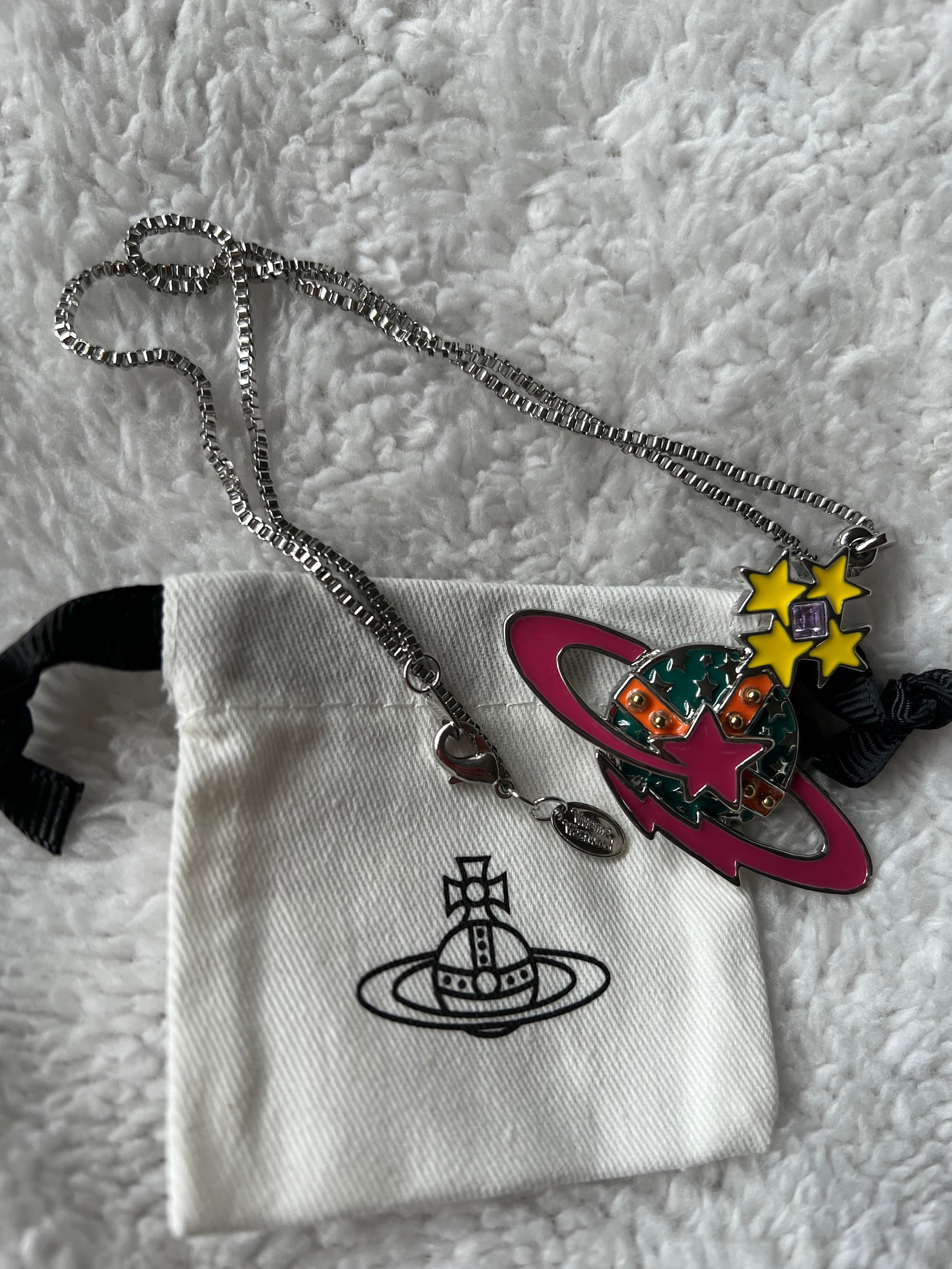 Vivienne westwood shop shooting star necklace