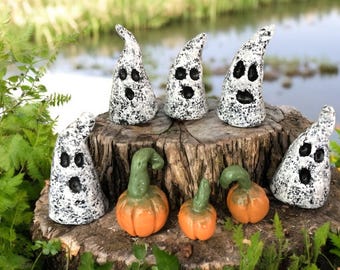 Clay Ghost Family and Pumpkins: Spooky Halloween Decor