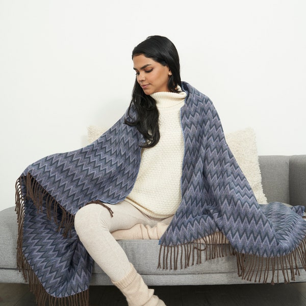 Peruvian Alpaca zigzag wool throw blanket