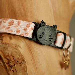 Purr-fectly Peachy: Peach Blossom Organic Cotton Cat Collar