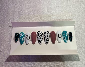 Western cutie! Adult press on nail set