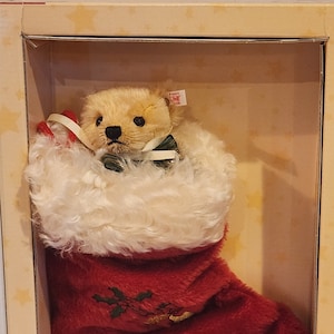 Steiff, Teddy Bear with Christmas Stocking, 2004