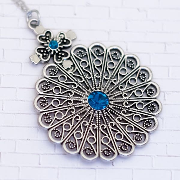 40 inch, Vintage Floral Mandala Pendant Blue Stones Silver Tone Necklace - V27