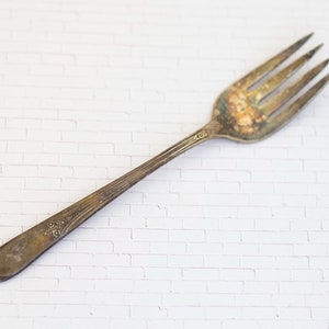 Vintage Gold Tone Intricate Ladies Fork by WM Rogers - V22