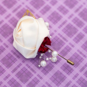 Vintage White Rose Faux Pearls Stick Pin - V19