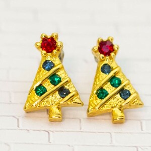 Vintage Intricate Gold Tone Christmas Tree Stud Earrings - V22