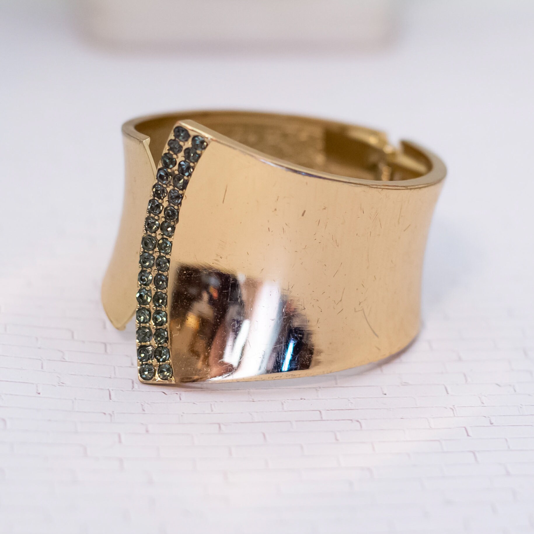 7 Inch, Vintage Abstract Style Black Rhinestones Hinge Bangle