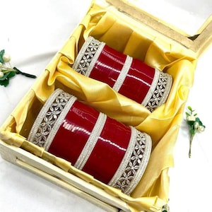 Indian Chura Bangle Set / Traditiona Bridal Choora / Punjabi Chura / Red Bridal bangles / Wedding bangle Set for Women / Women&#39;s Jewelry.