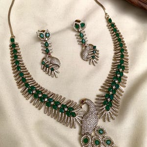 Peacock Pattern Jewelry Set for Girls and Women, Necklace with Earrings, Peacock Necklace set, Trending Jewel Set, Indian Traditional Jewel