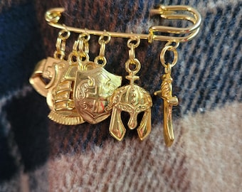 Armor of God - Gold| Brouch Lapel Pin | Groomsmen Wedding Gift | Bag Accessory