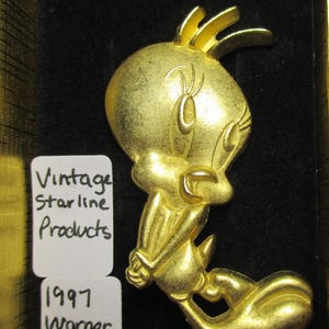 Vintage Disney Tweety Bird Pin.