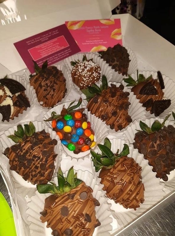 Mommy angie's treats on Instagram: Wensday Adams inspired chocolate  covered strawberries Supplies purchased @bakersbodegaexpressbp #chocolate  @50expressproducts Wensday emboser @sugary_essentials Fondant @satin.ice  Colors @colour.mill #wensdayaddams