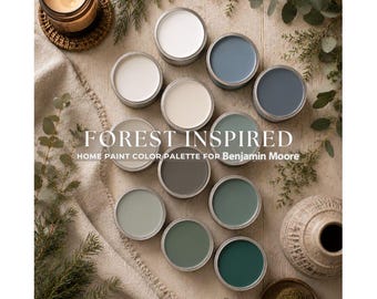 Peut inclure: Une collection de douze pots de peinture circulaires en métal contenant diverses nuances de blanc, gris, bleu et vert. Le texte FOREST INSPIRED HOME PAINT COLOR PALETTE FOR Benjamin Moore est imprimé en blanc au centre de l'image.