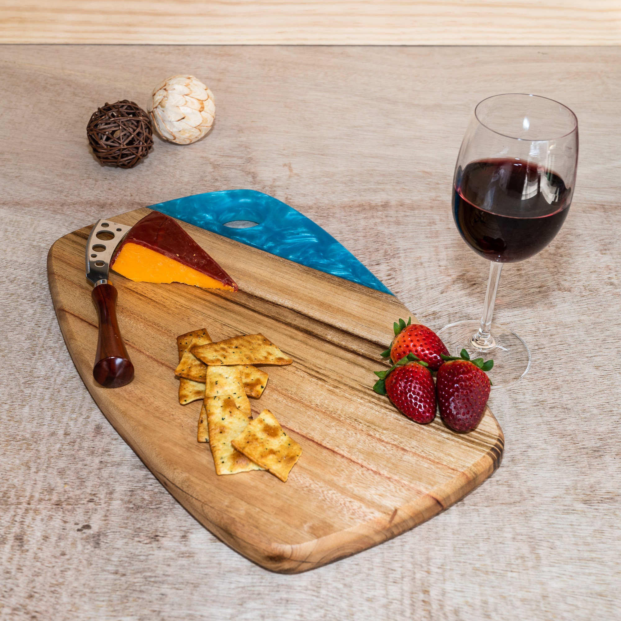 Camphor Laurel Paddle Cheese Board