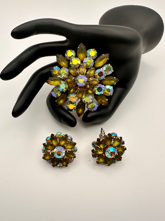 Beautiful CORO Rhinestone Brooch & Earrings Demi F