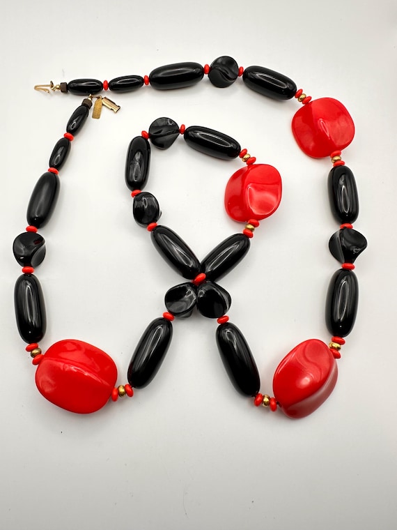 Vintage Pauline Rader Black & Red Chunky Bead Nec… - image 1