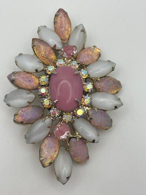 VNTG Pink.. Glowing Cabochons, Pink Opal Glass and