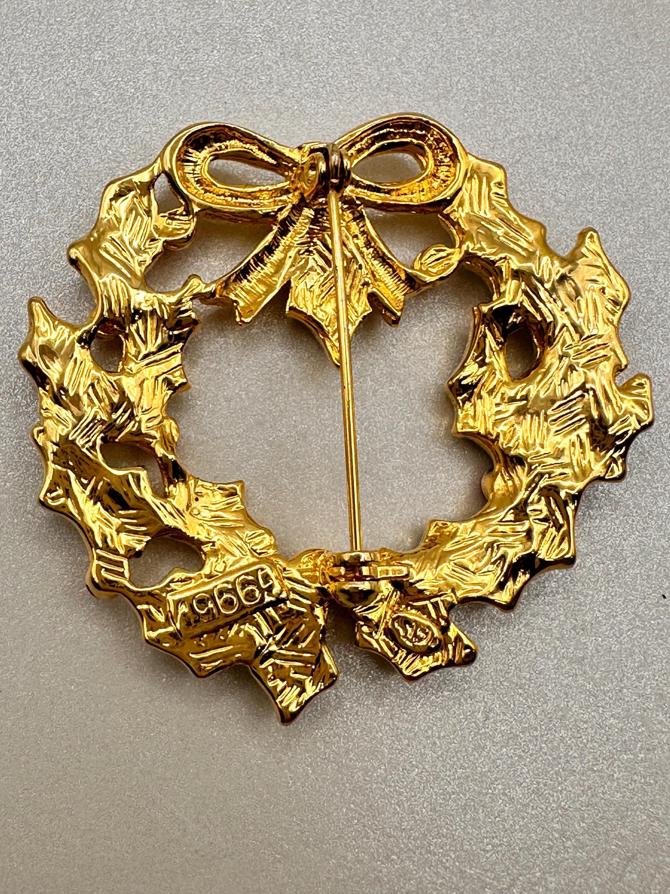 Vintage 1969 Avon Christmas Wreath Brooch – Green Glitter Enamel